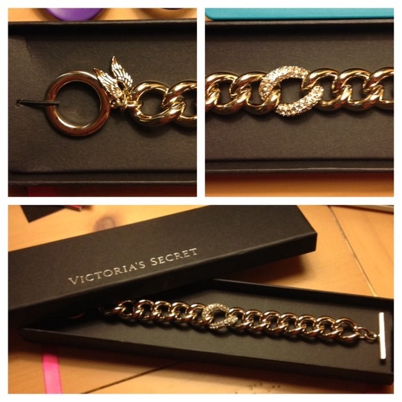 NEW Victoria's Secret gold bracelet - Picture 4 of 8